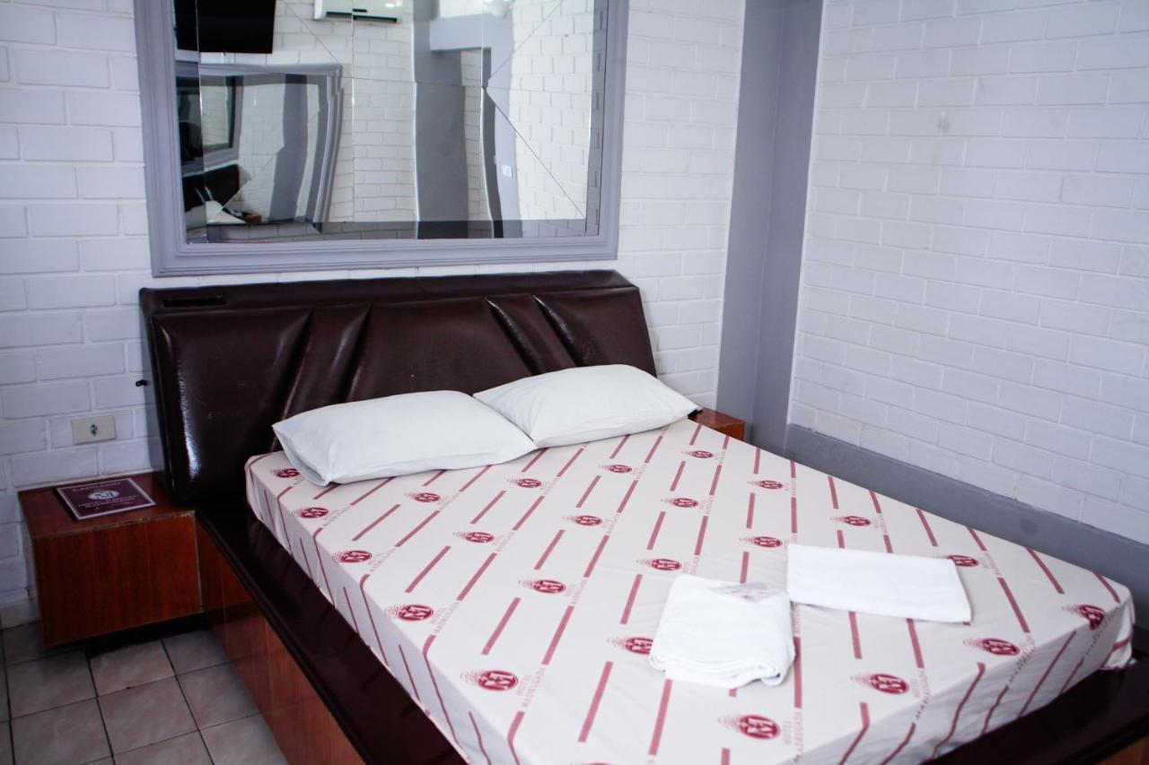 Hotel E Motel Madrugada Itu Kültér fotó