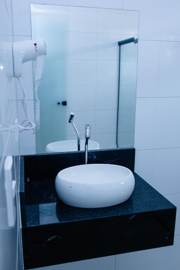 Hotel E Motel Madrugada Itu Kültér fotó